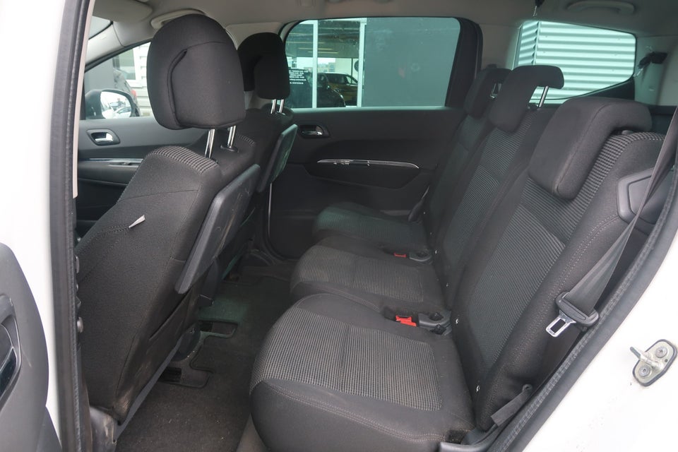 Peugeot 5008 2,0 HDi 163 Active aut. 7prs 5d