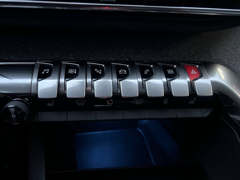 Peugeot 5008 1,5 BlueHDi 130 Allure EAT8 7prs 5d