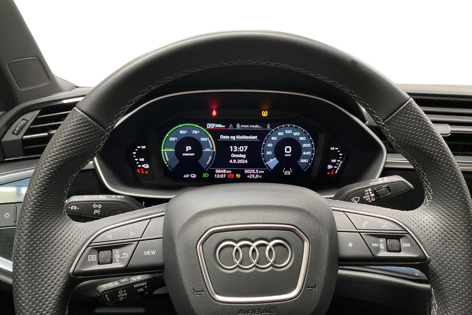 Audi Q3 45 TFSi e S-line+ S-tr. 5d