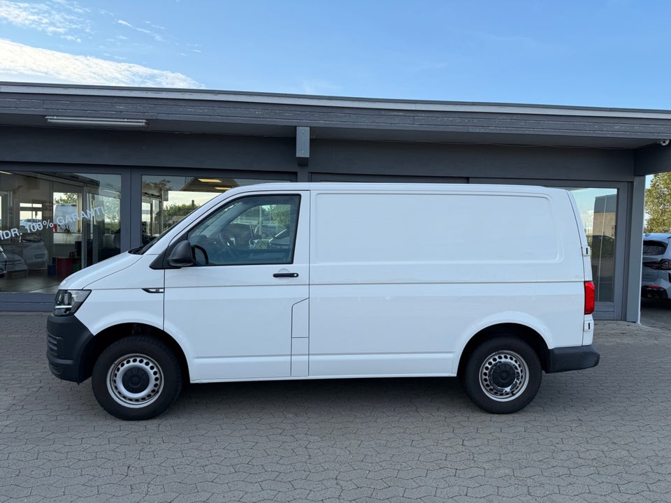 VW Transporter 2,0 TDi 102 Kassevogn kort