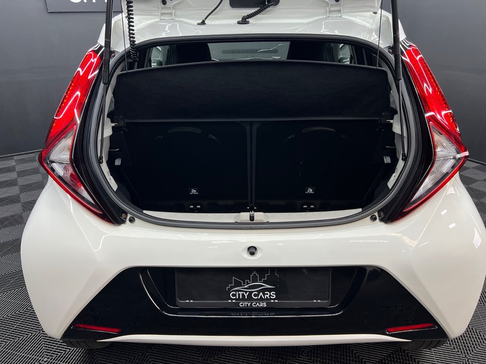 Toyota Aygo 1,0 VVT-i x-pose 5d