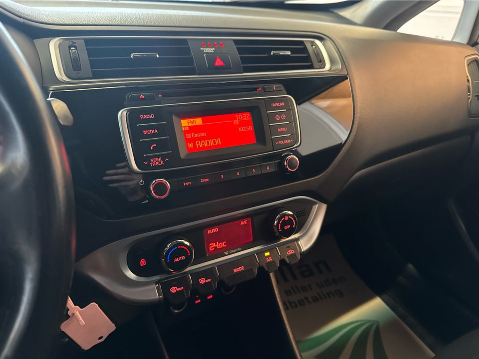 Kia Rio 1,2 CVVT Premium 5d