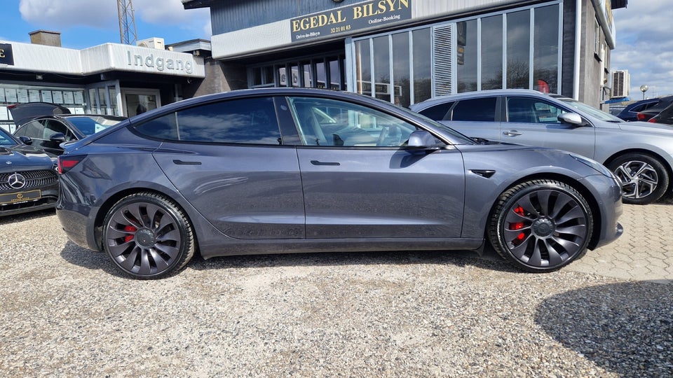 Tesla Model 3 Performance AWD 4d