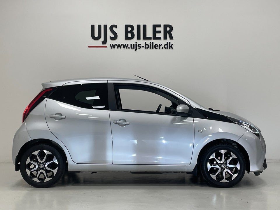 Toyota Aygo 1,0 VVT-i x-press 5d