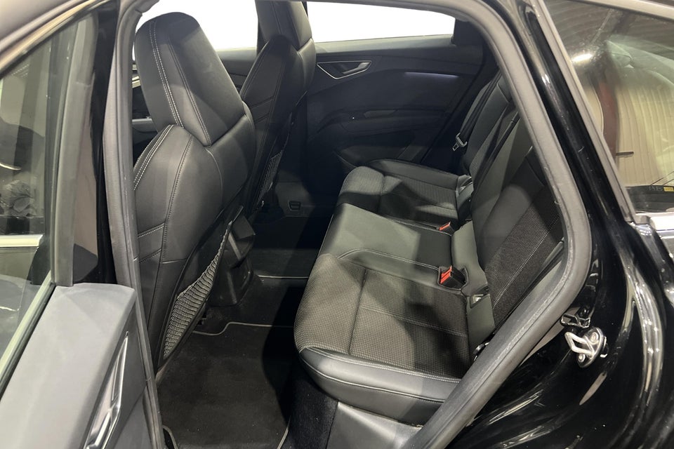 Audi Q4 e-tron 35 S-line Sportback 5d