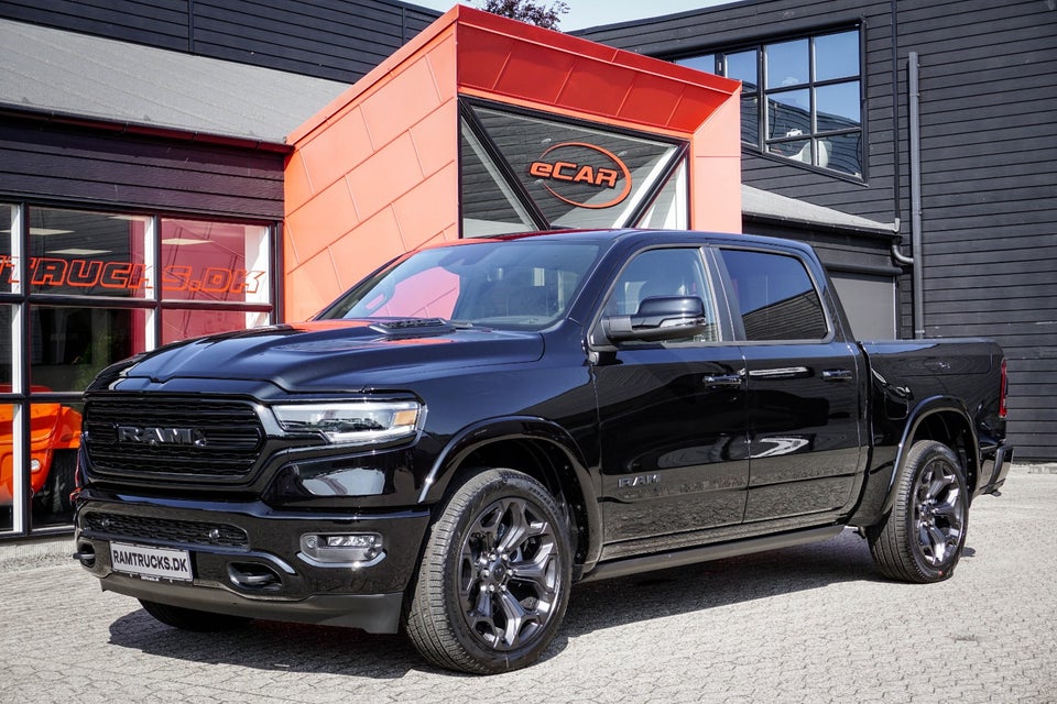 Dodge RAM 1500 5,7 V8 Hemi Limited Night aut. 4d