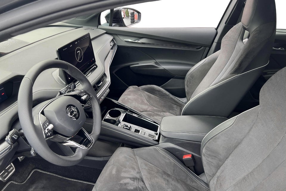 Skoda Enyaq 80x iV Sportline Maxx 5d