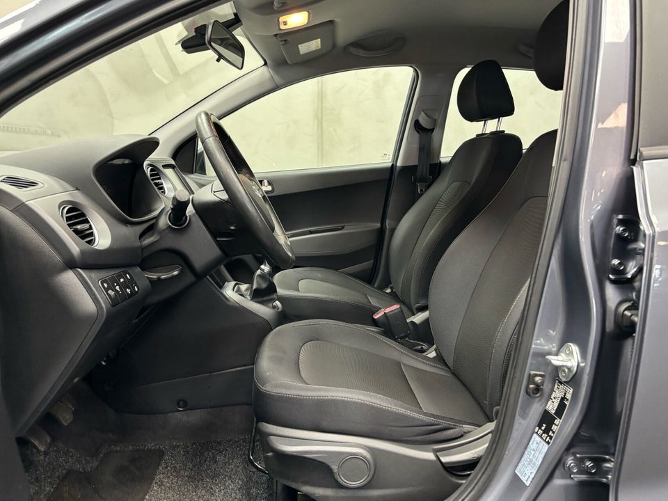 Hyundai i10 1,0 Premium 5d