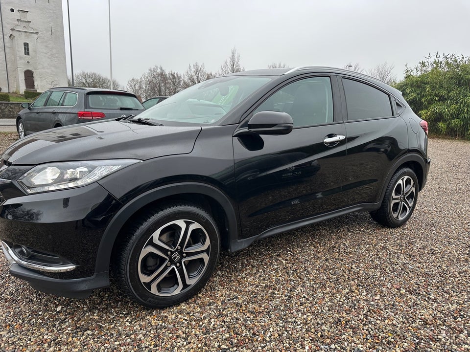 Honda HR-V 1,5 i-VTEC Executive CVT 5d