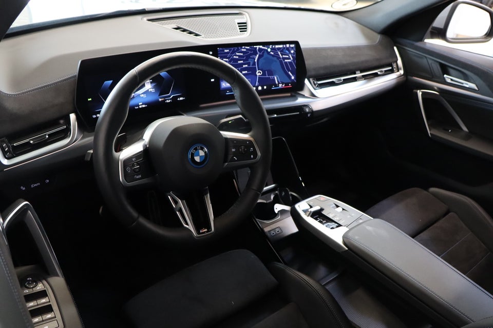 BMW iX2 eDrive20 M-Sport Premium 5d