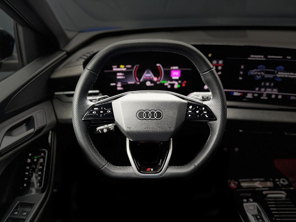 Audi SQ6 e-tron quattro 5d