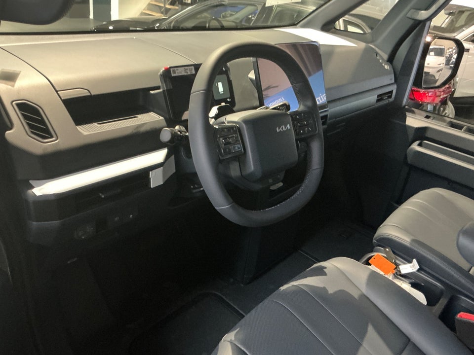 Kia PV5 71 Long Range Upgrade 5d