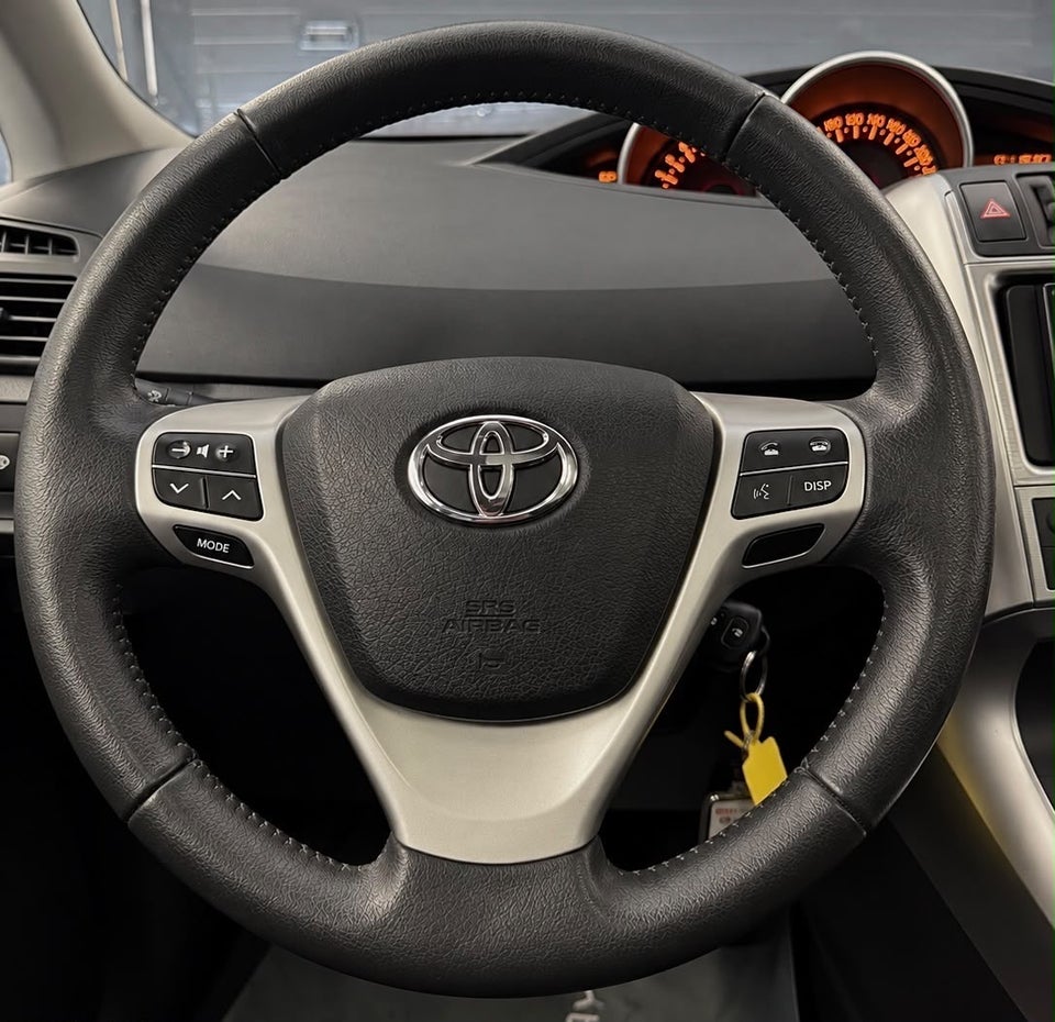 Toyota Verso 1,8 TX Skyview 7prs 5d