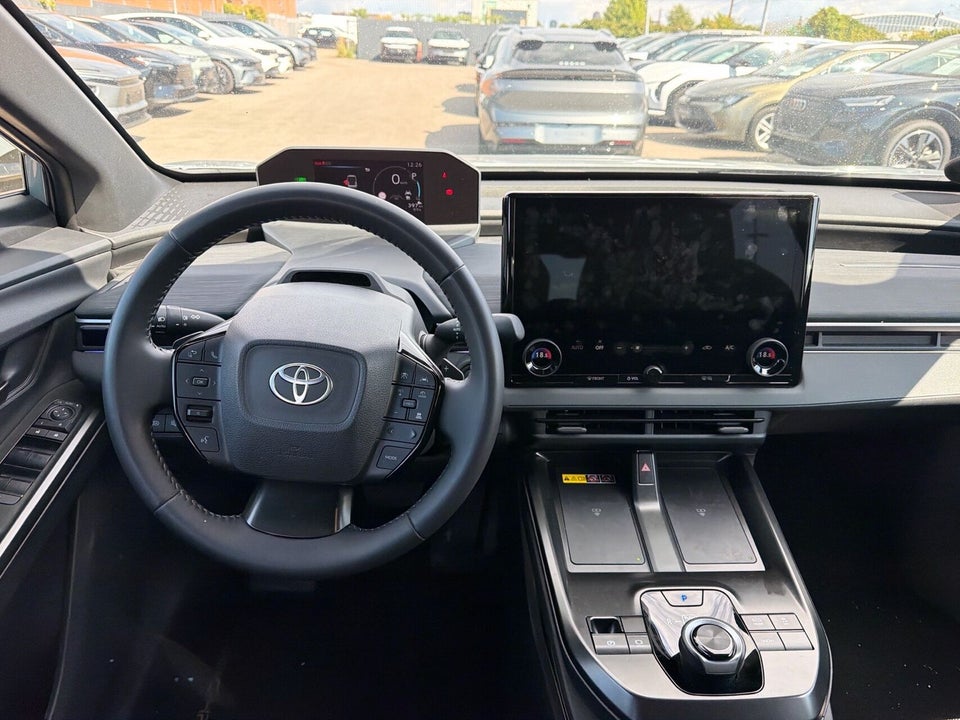 Toyota C-HR+ 77 Active 5d
