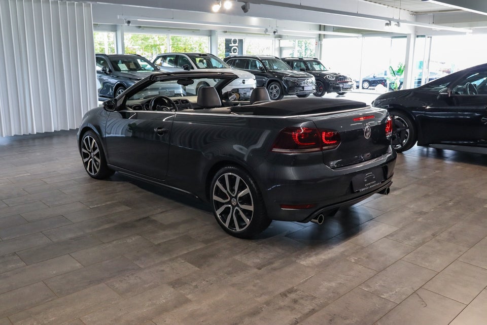 VW Golf VI 2,0 GTi Cabriolet DSG 2d