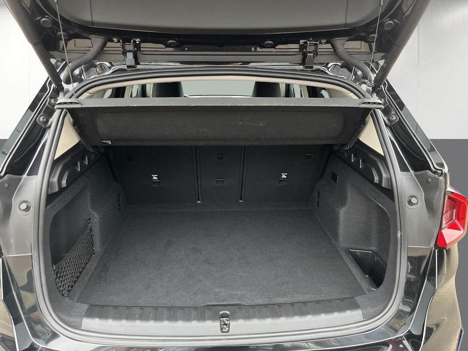 BMW iX1 xDrive30 X-Line 5d