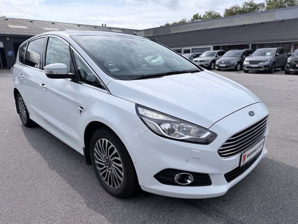 Ford S-MAX 1,5 SCTi 160 Titanium 5d
