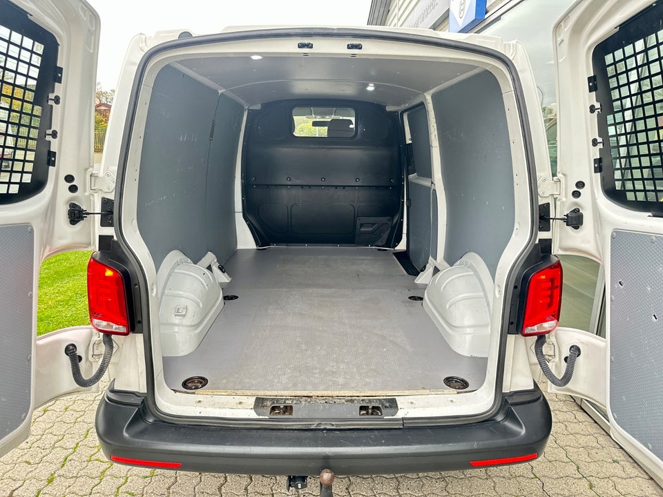 VW Transporter 2,0 TDi 150 Kassevogn DSG lang