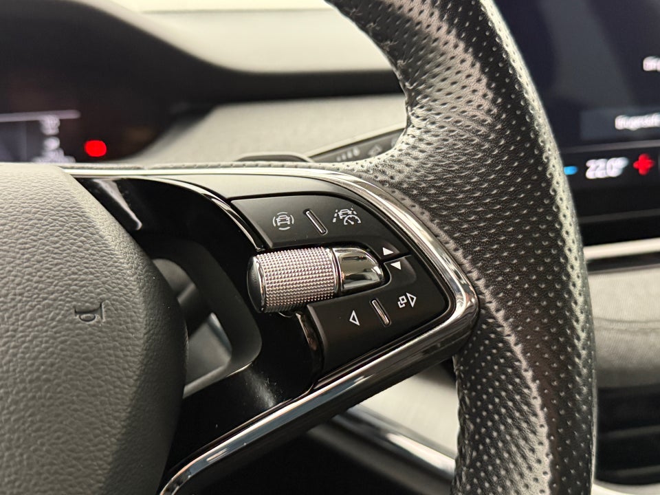 Skoda Enyaq 80 iV Loft 5d