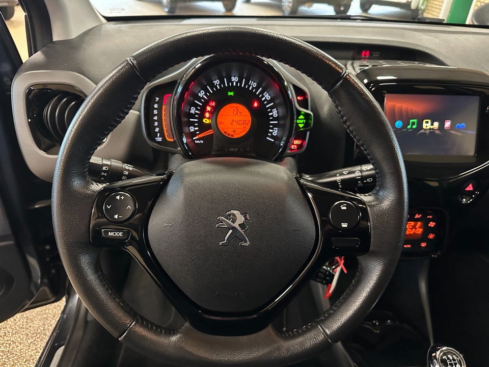 Peugeot 108 1,0 e-VTi 72 Infinity 5d