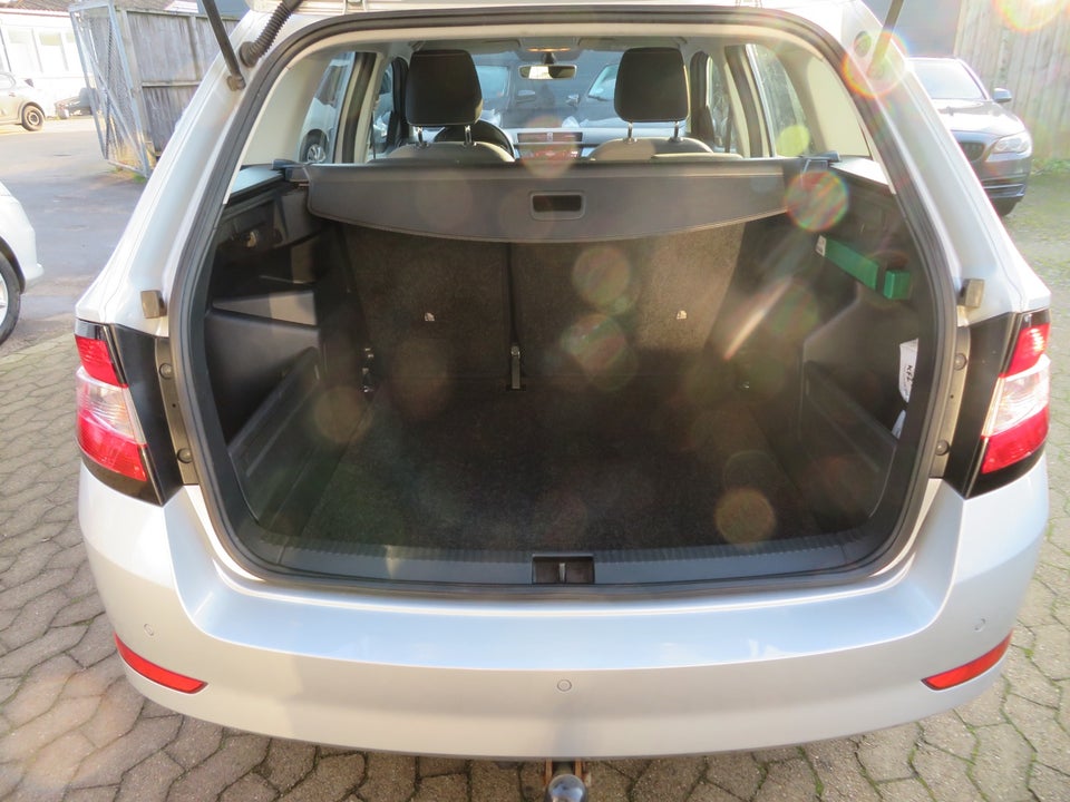 Skoda Fabia 1,0 MPi 75 Ambition Combi 5d