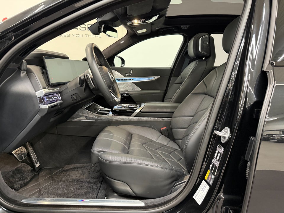 BMW i7 xDrive60 M-Sport 4d