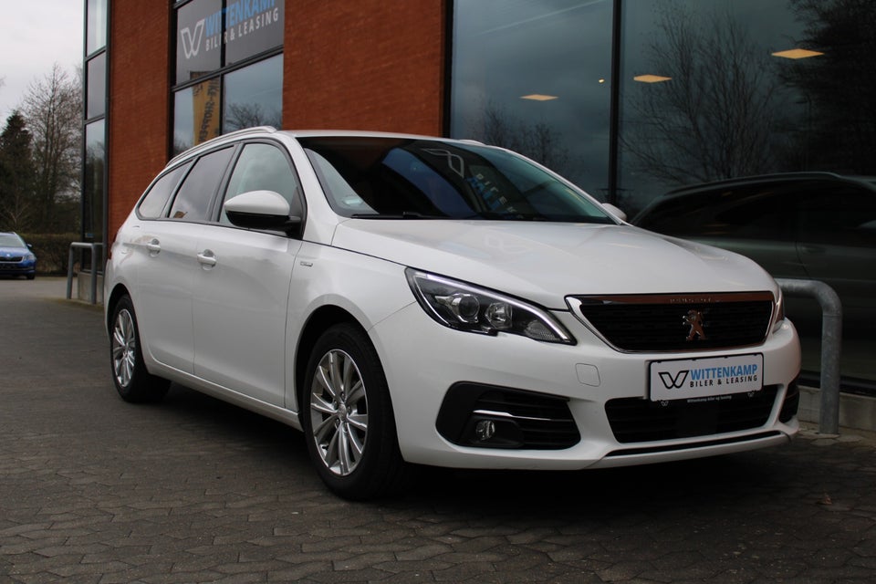 Peugeot 308 1,5 BlueHDi 130 Style SW 5d