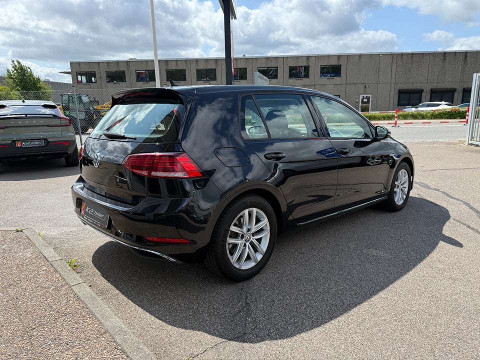 VW Golf VII 1,5 TSi 130 Comfortline DSG 5d