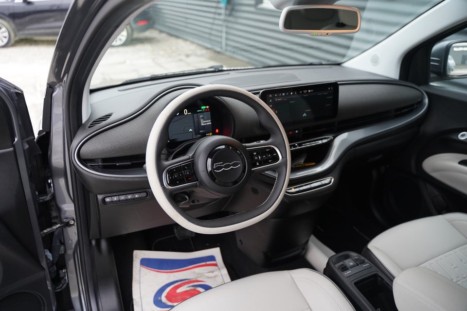 Fiat 500e 42 la Prima Cabrio 2d