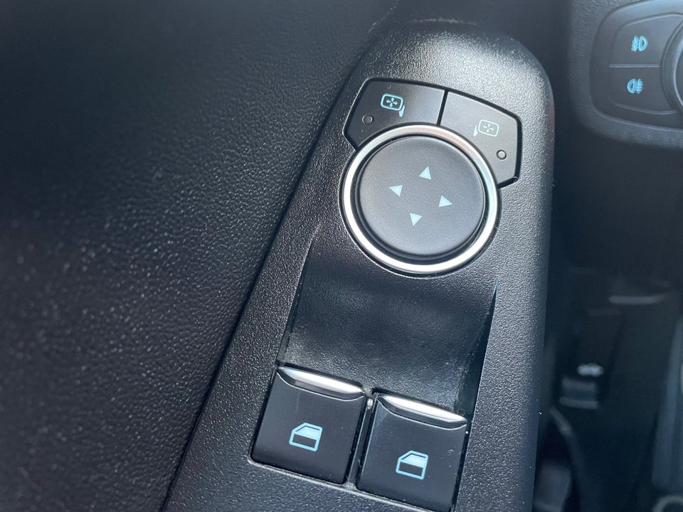 Ford Fiesta 1,0 EcoBoost Titanium 5d