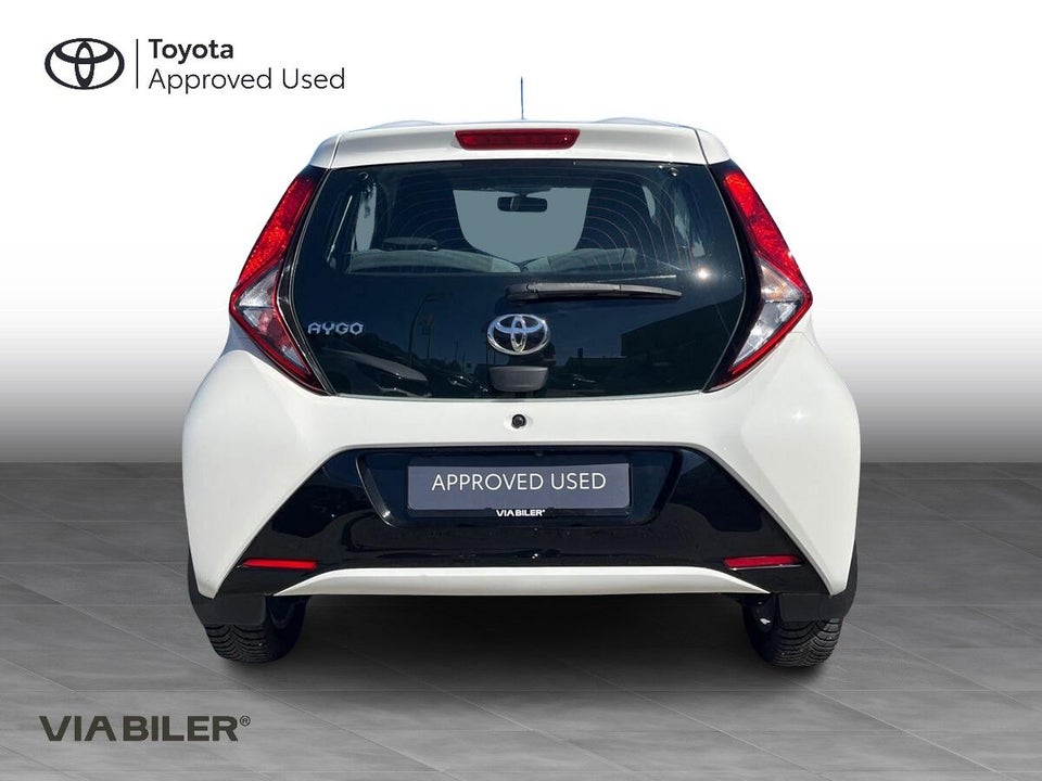 Toyota Aygo 1,0 VVT-i x-plore 5d