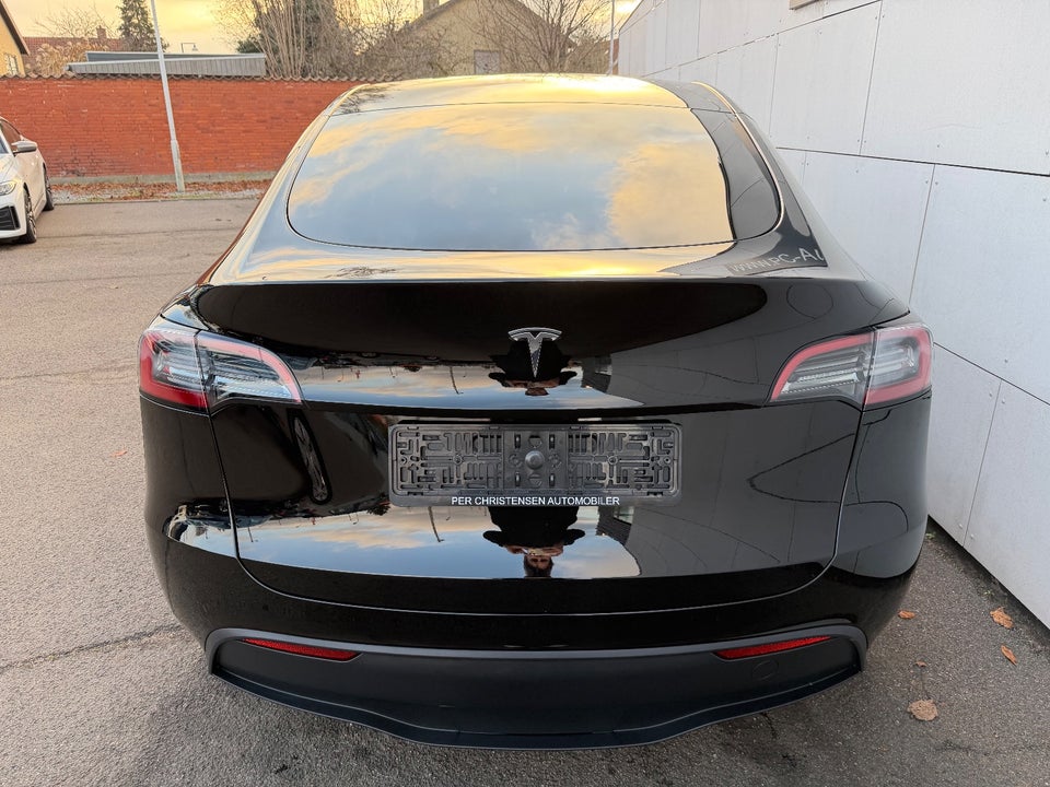 Tesla Model Y RWD 5d