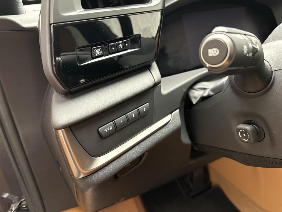 Lexus RZ300e Luxury 5d