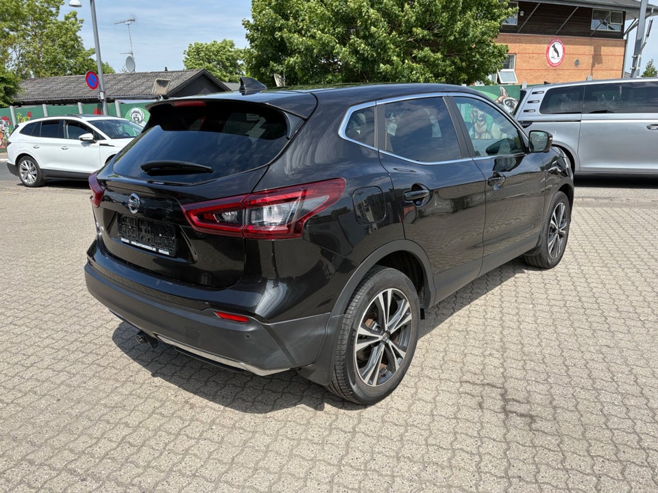 Nissan Qashqai 1,3 Dig-T 160 N-Connecta DCT 5d