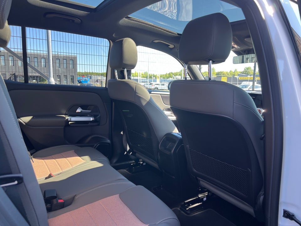 Mercedes EQB250 Electric Art 5d