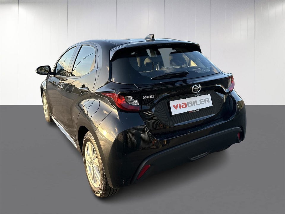 Toyota Yaris 1,5 Active 5d