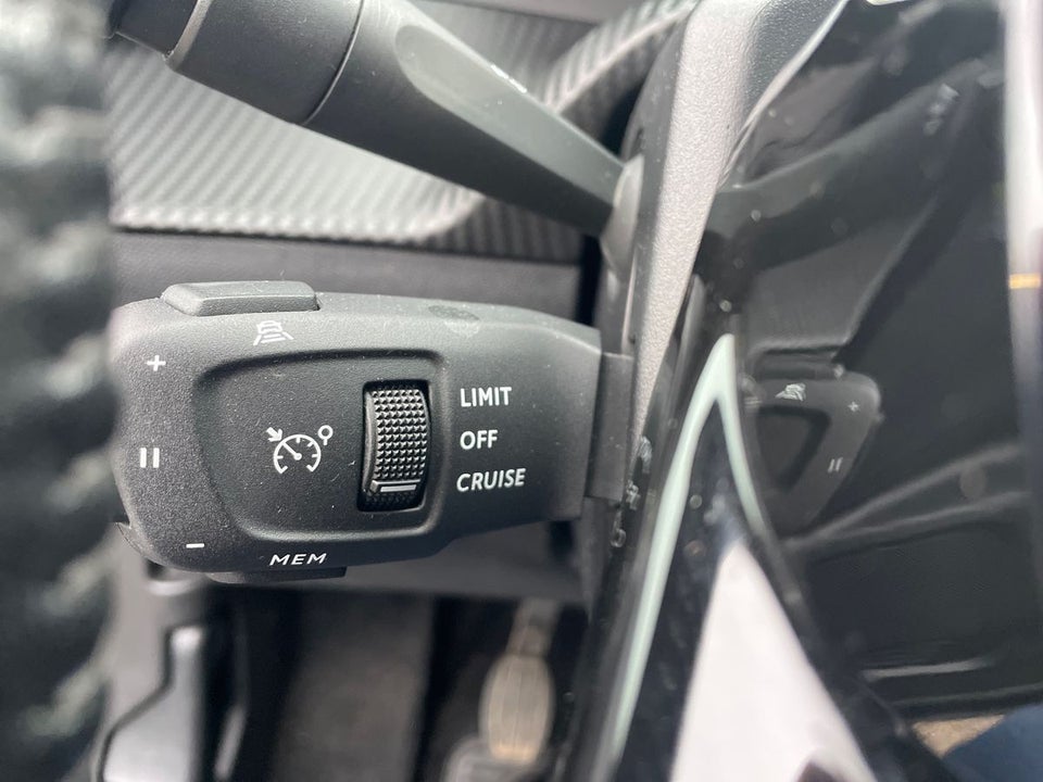 Peugeot 2008 1,2 PureTech 100 Allure Pack 5d