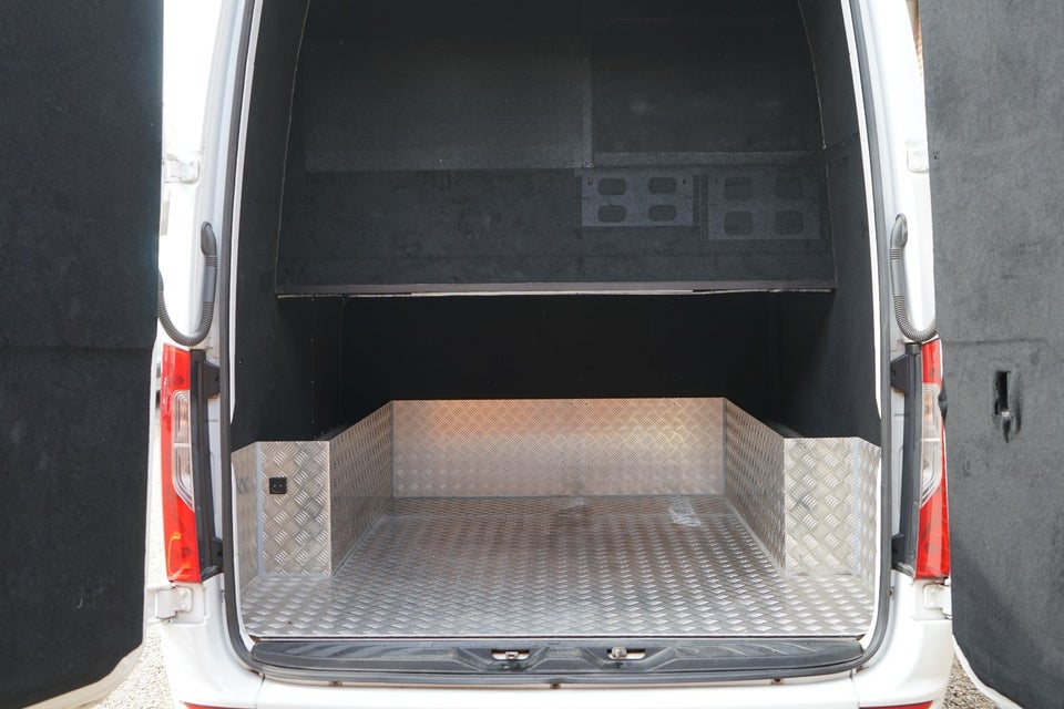 Mercedes Sprinter 316 2,2 CDi A2 Kassevogn RWD