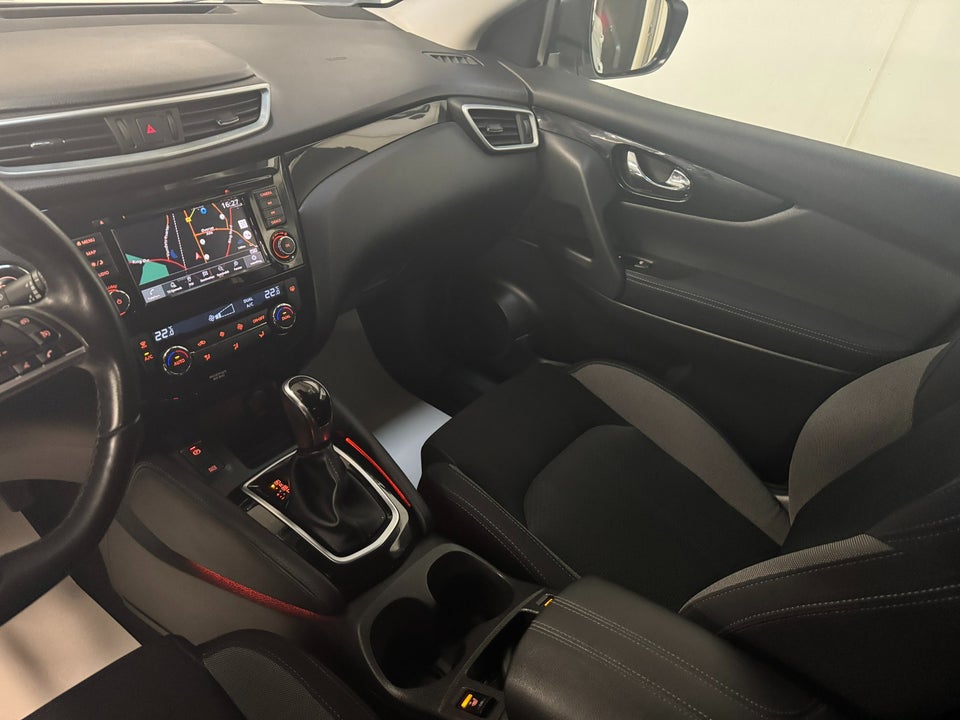 Nissan Qashqai 1,3 Dig-T 160 N-Connecta DCT 5d