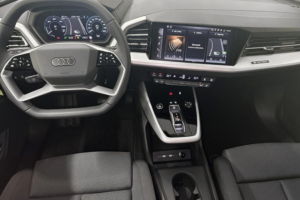 Audi Q4 e-tron 45 Progress 5d