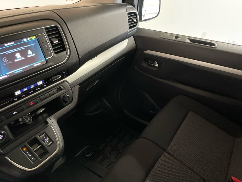 Peugeot e-Expert 75 L2 Premium Van