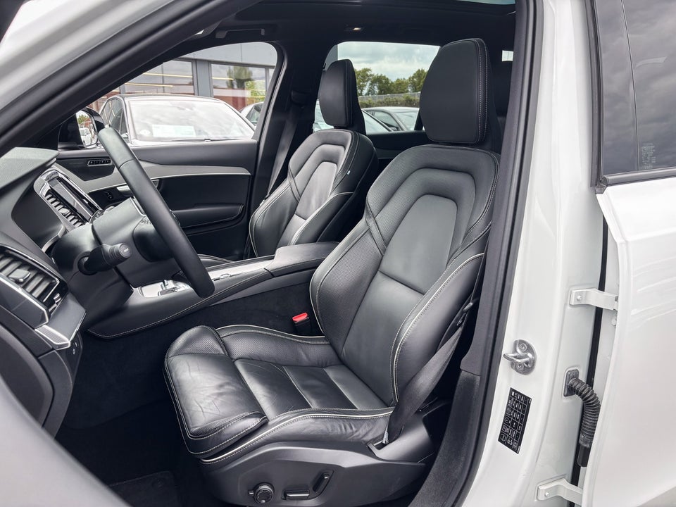 Volvo XC90 2,0 T8 ReCharge Ultimate Dark aut. AWD 7prs 5d
