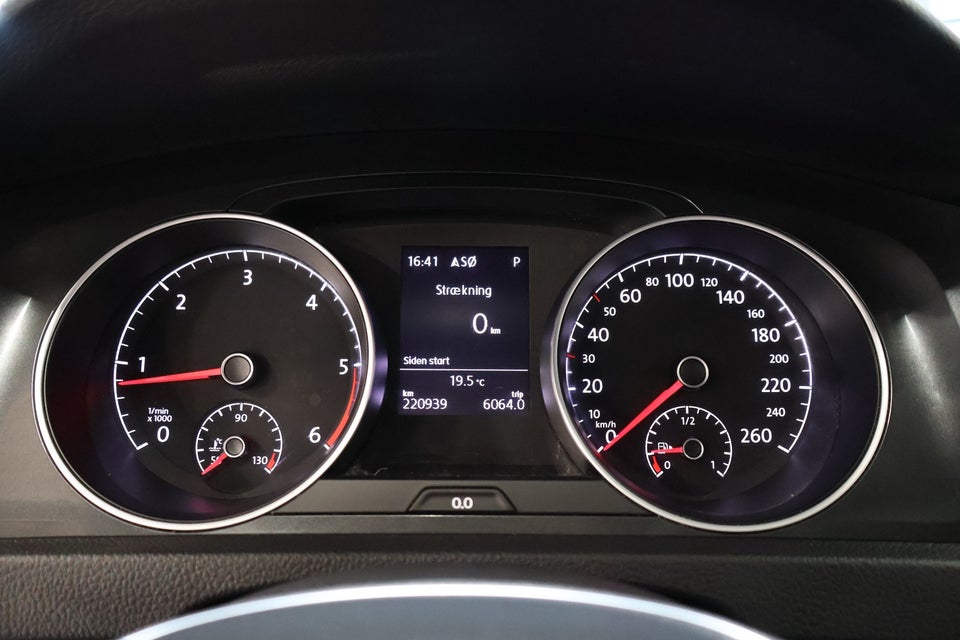 VW Golf VII 1,6 TDi 115 Comfortline Variant DSG 5d