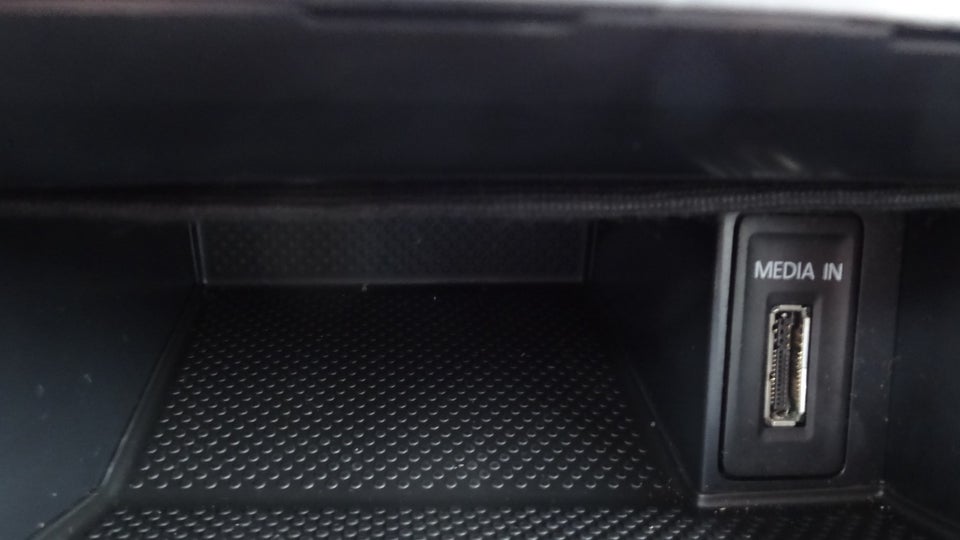 VW Golf VII 1,6 TDi 110 Trendline BM Van 5d