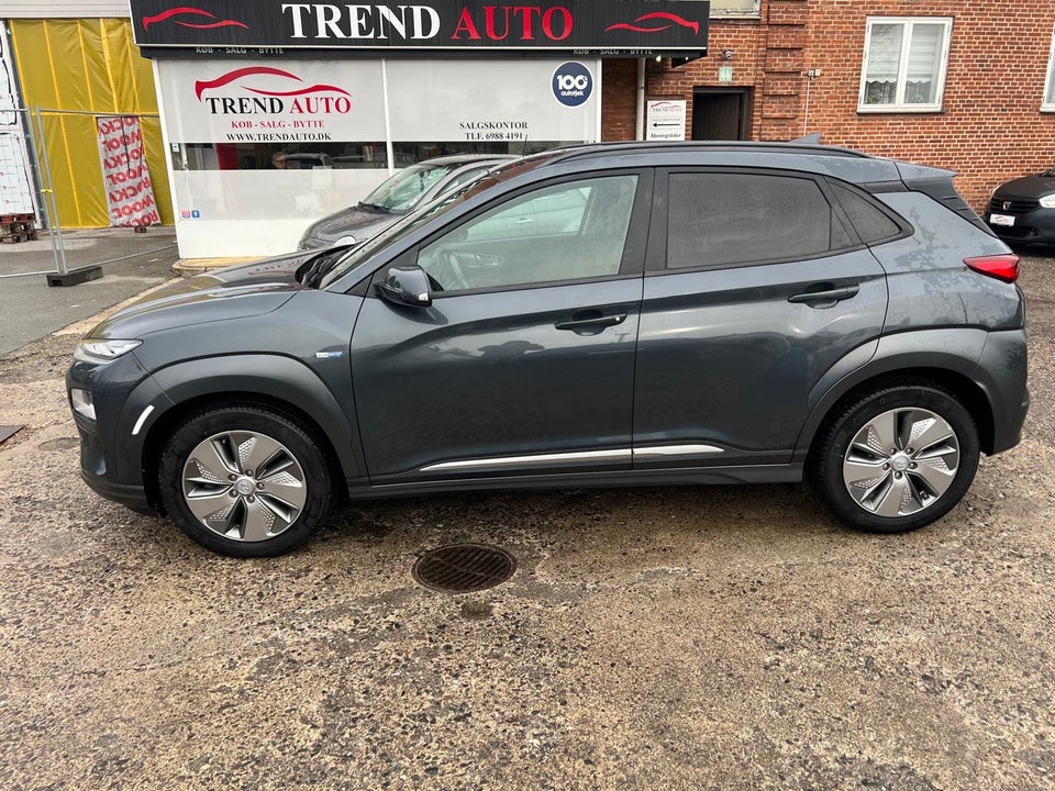 Hyundai Kona 64 EV Essential 5d