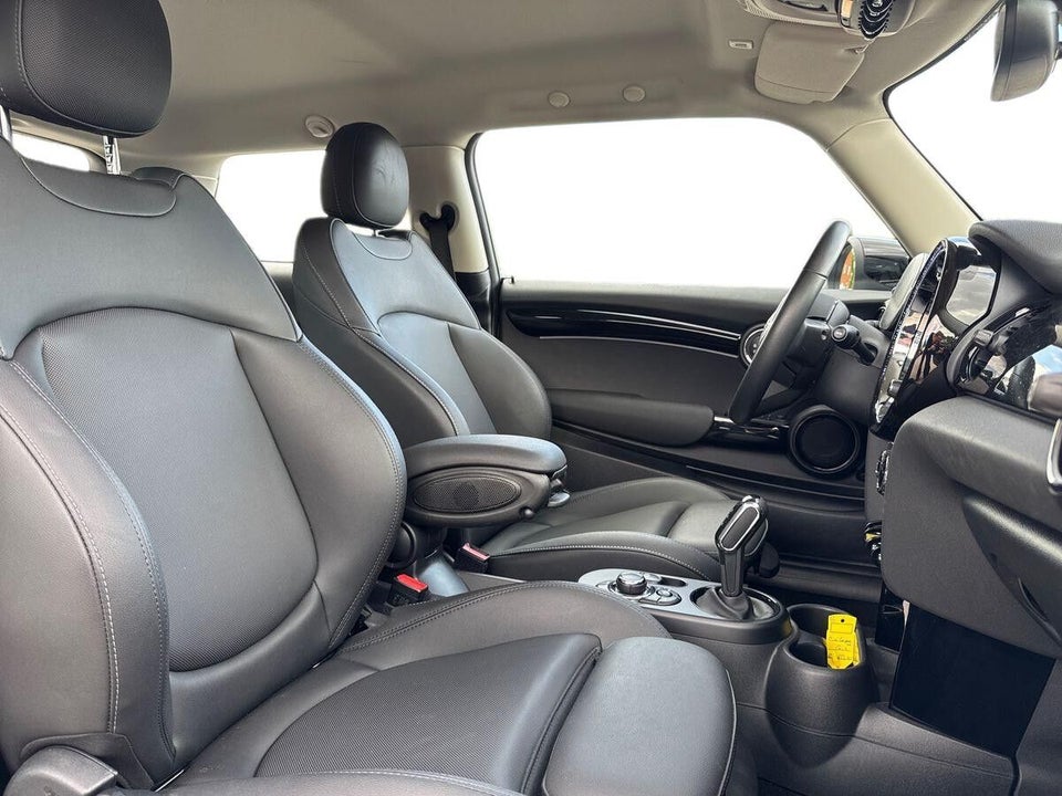MINI Cooper SE Edition Premium Plus 3d