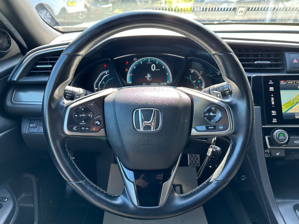 Honda Civic 1,0 VTEC Turbo Elegance CVT 5d