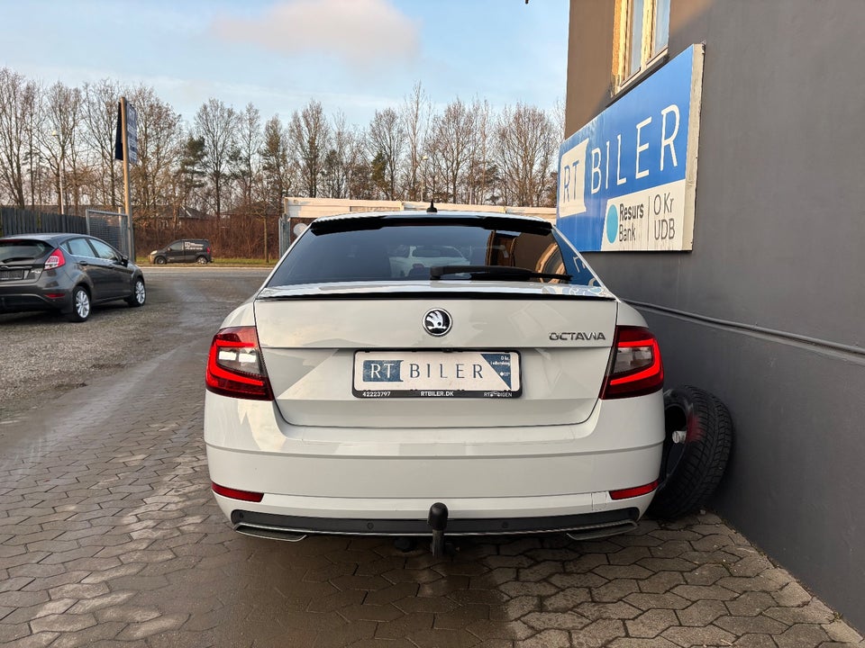 Skoda Octavia 1,6 TDi 115 Style DSG 5d