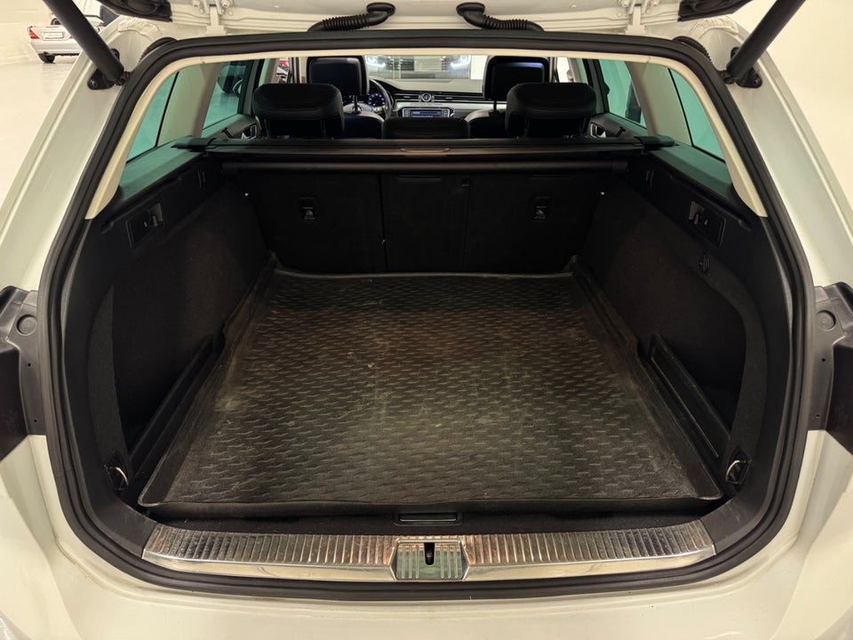 VW Passat 2,0 TDi 190 Highline+ Variant DSG 5d