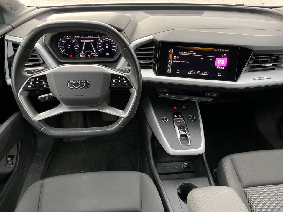 Audi Q4 e-tron 40  5d